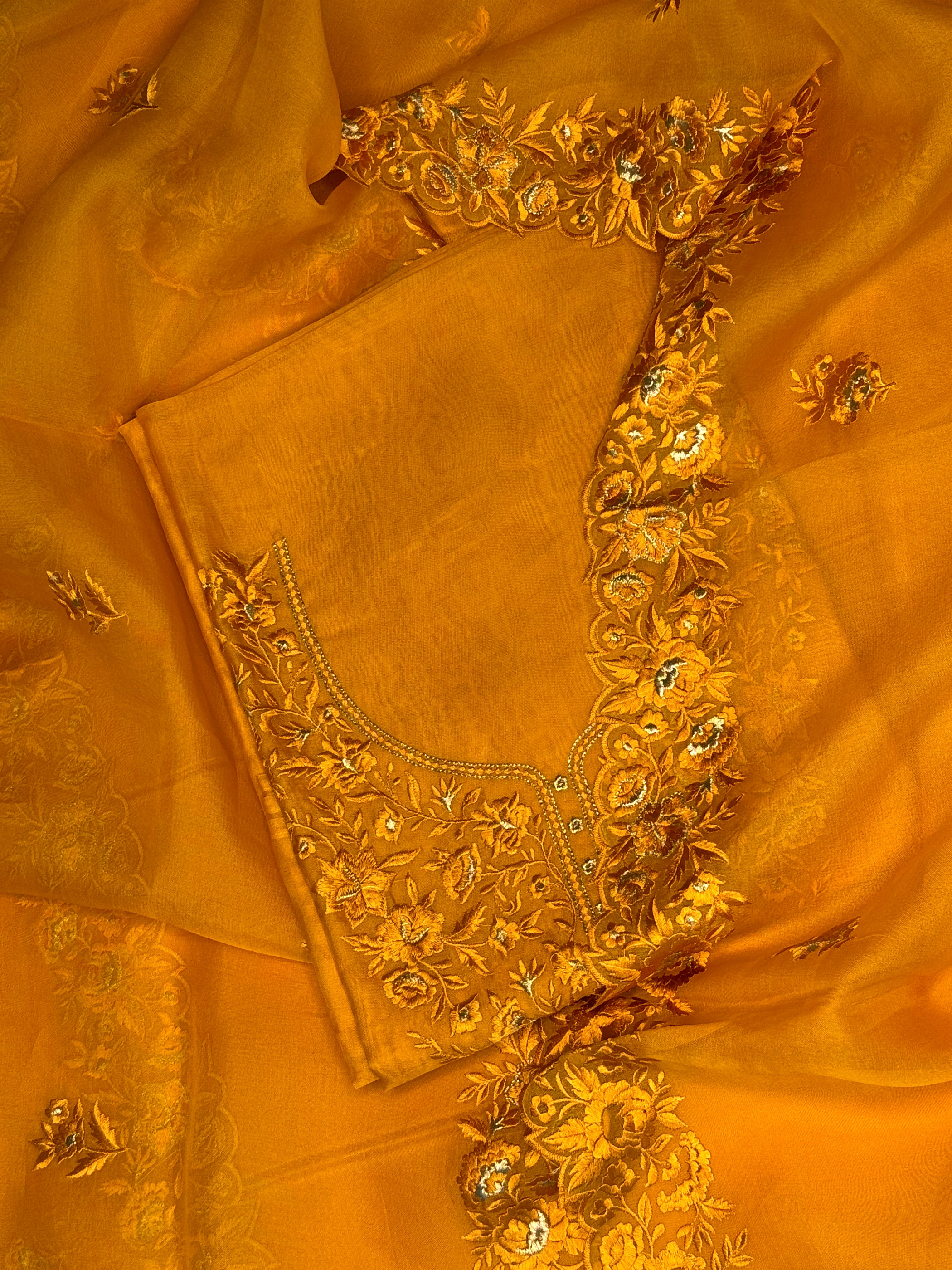 Mustard embroidered set